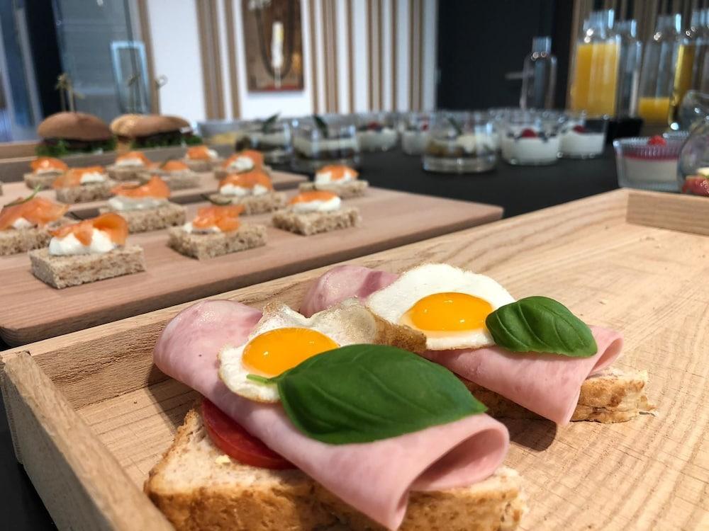 Hotel Cubis 렌다바 외부 사진